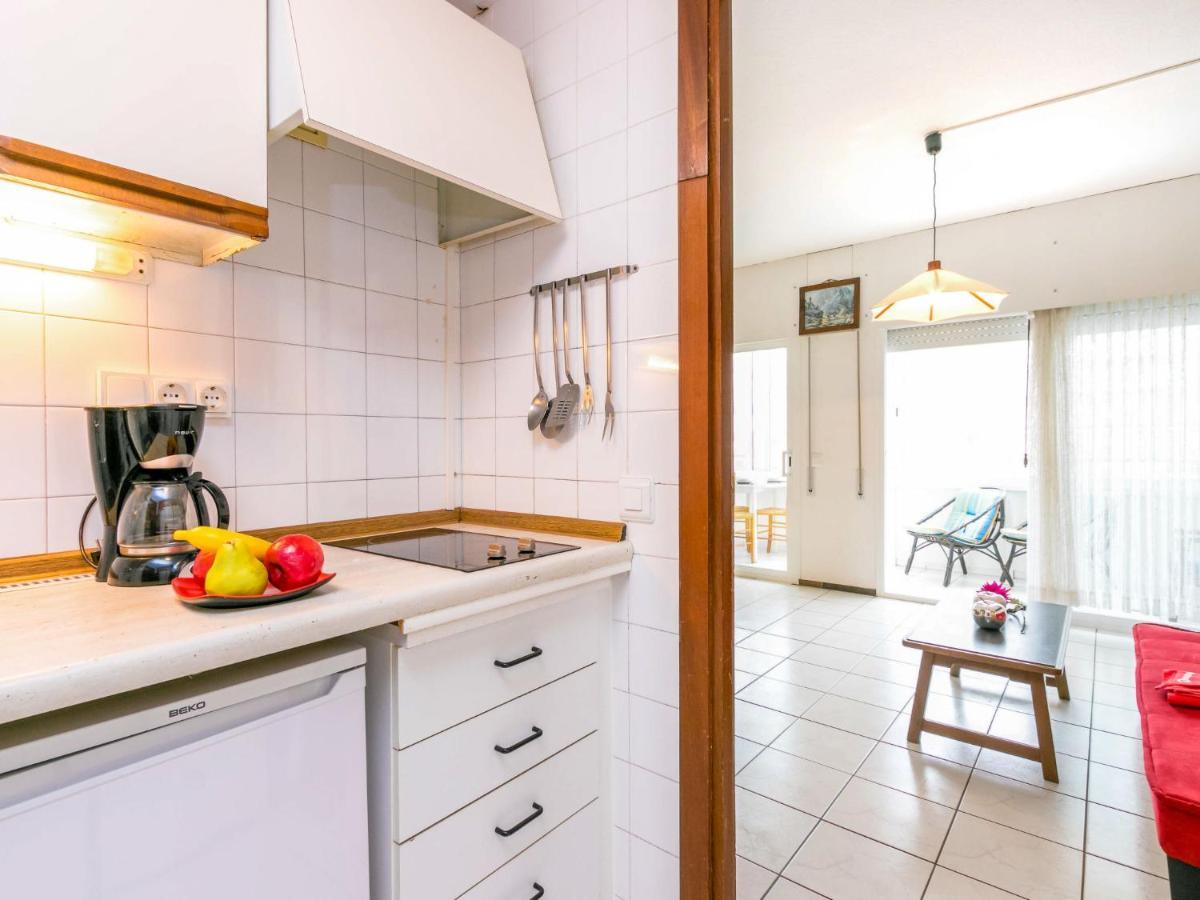 Center-11 By Interhome Appartamento